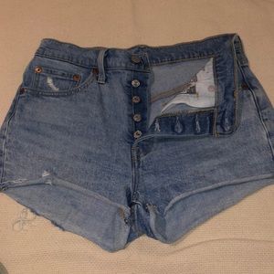 Levi’s Light Wash High Waisted Shorts (Size W27)